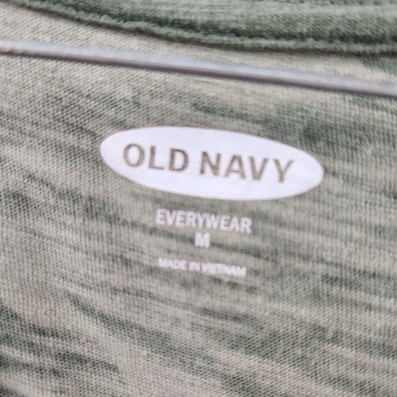 OLD NAVY Short Sleeve Camo Camouflage Top Womens Size Medium M - Picture 3 of 4